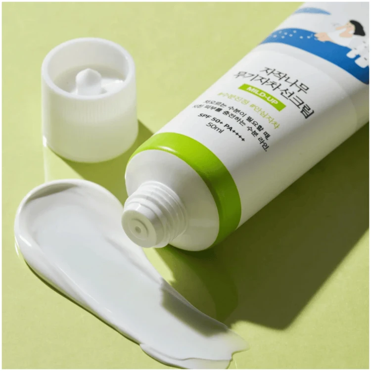 QWQWround-lab-birch-juice-mild-up-sunscreen-spf50-5.png