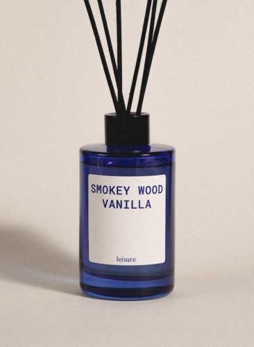 leisure-sticks-smokey-wood-vanilla.jpg