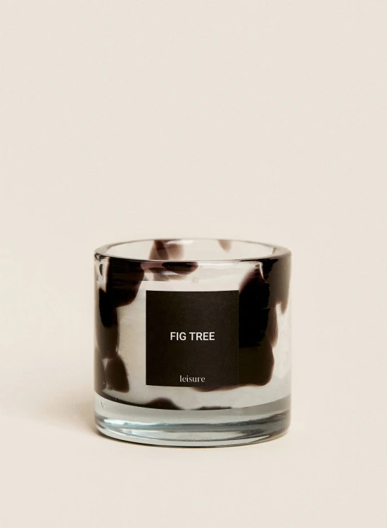 leisure-swieca-zapachowa-fig-tree-150g-001.jpg