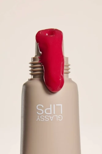 Sayhi_GlassyLips_mainpackshot_fuchsia.webp